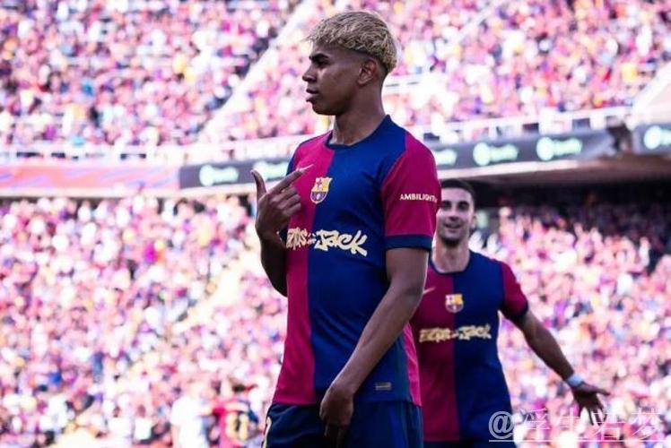 巴萨借亚马尔任意球乌龙首开纪录