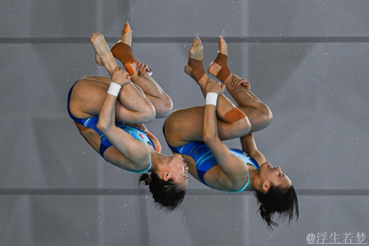 跳水世界杯超强对决:女子双人10米跳台决赛亮点 跳水世界杯超强对决:女子双人10米跳台决赛亮点